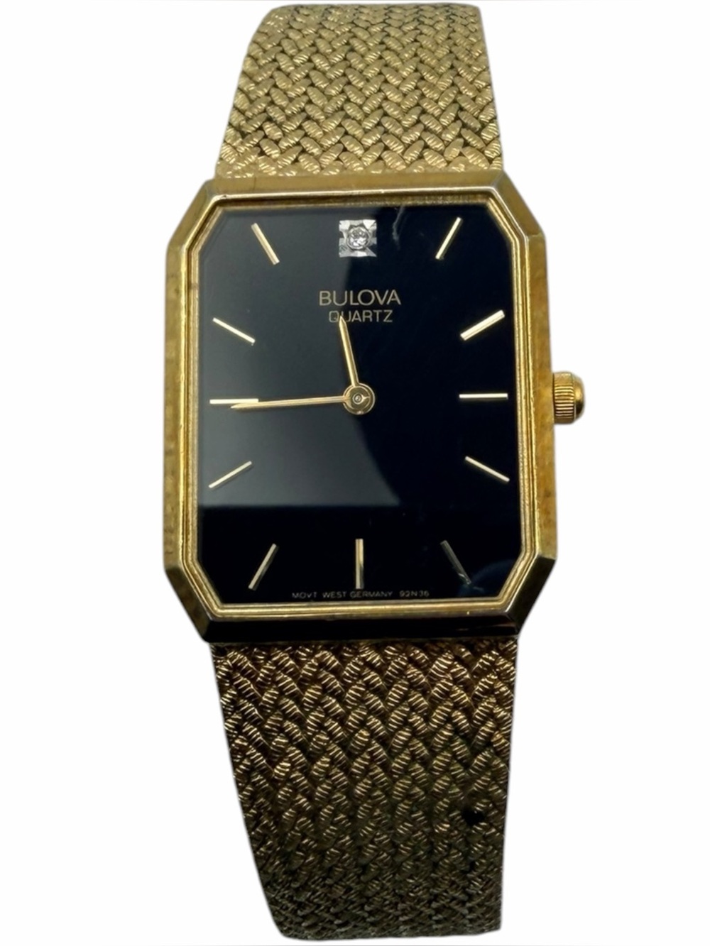 Vintage 1988 Bulova Men’s Diamond Black Dial Gold Tone Mesh Quartz Watch